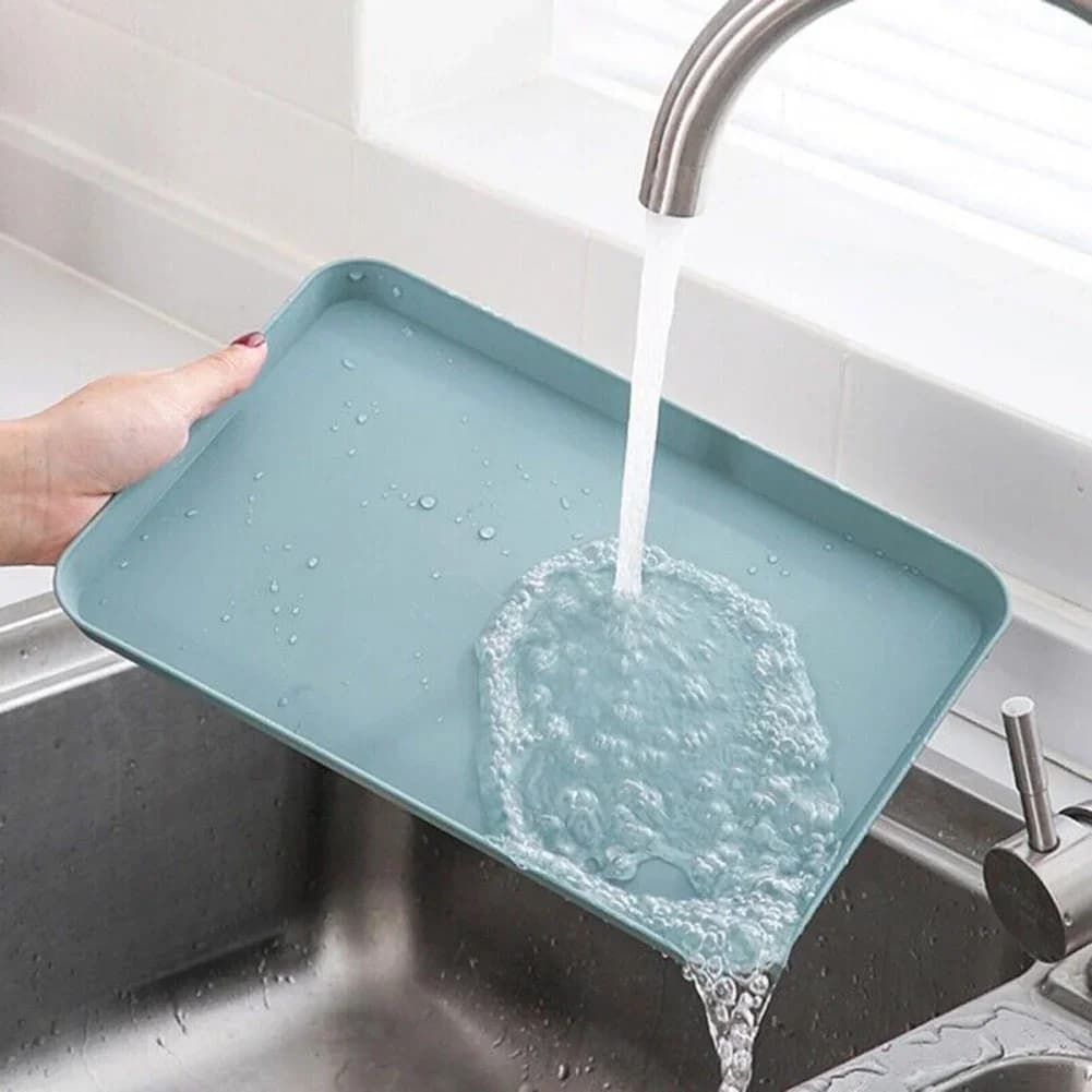 Neslīdoša plastmasas servēšanas paplāte